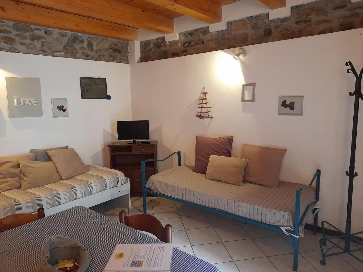 A Casa Di Sole Lägenhet Brovello-Carpugnino Exteriör bild